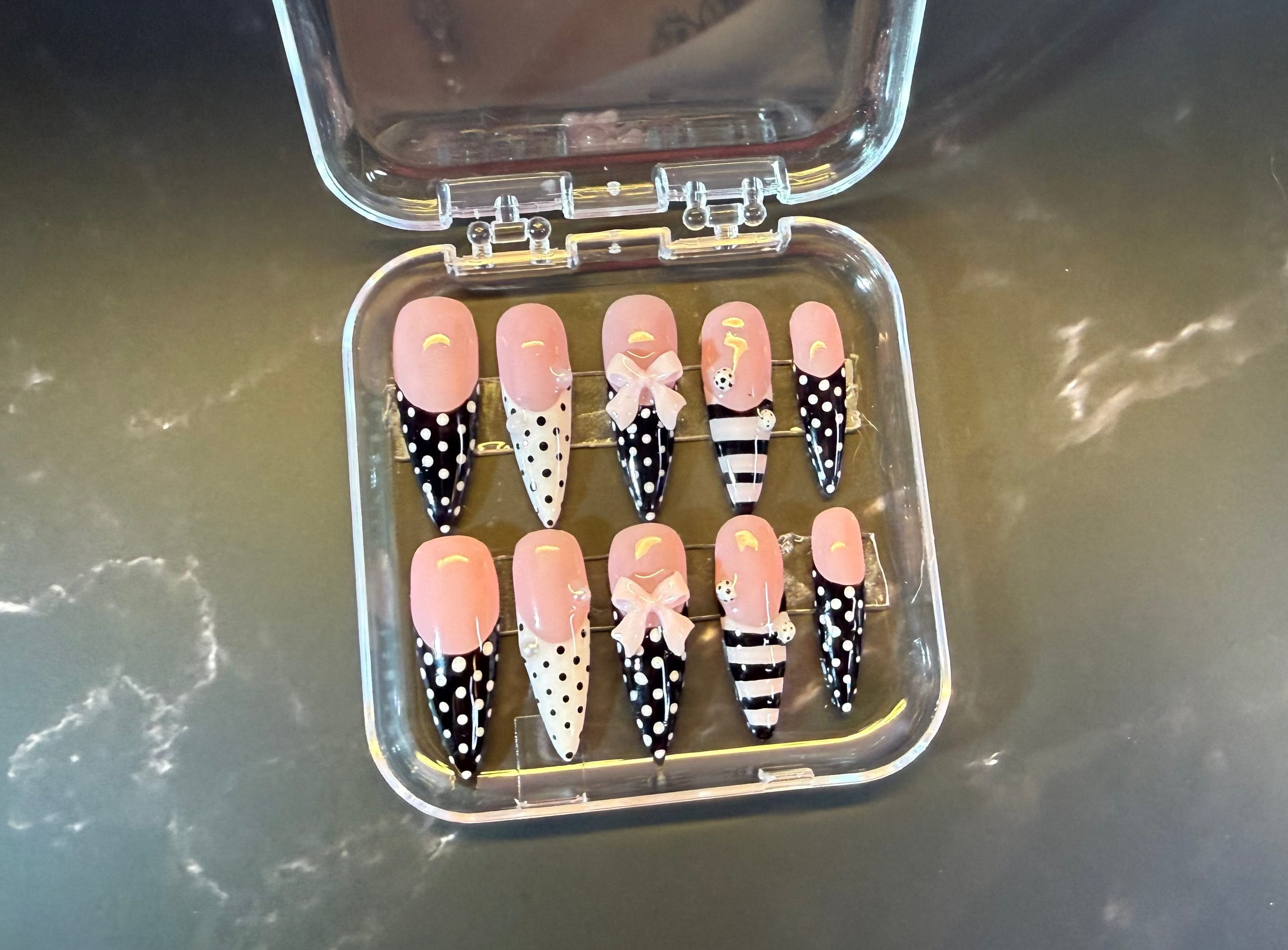 Darlin' Dots