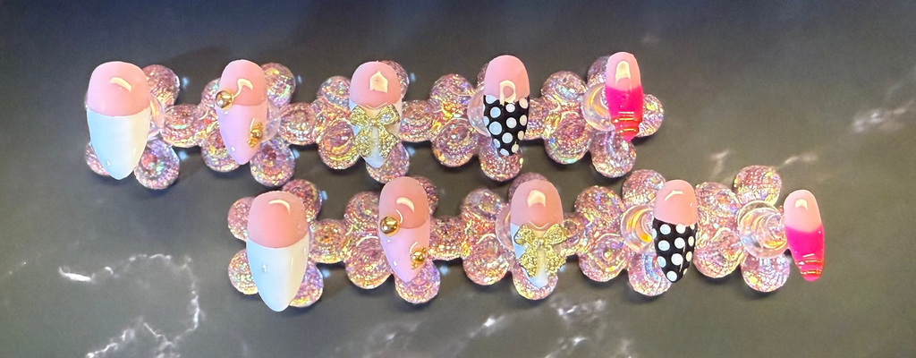 Chic Dots